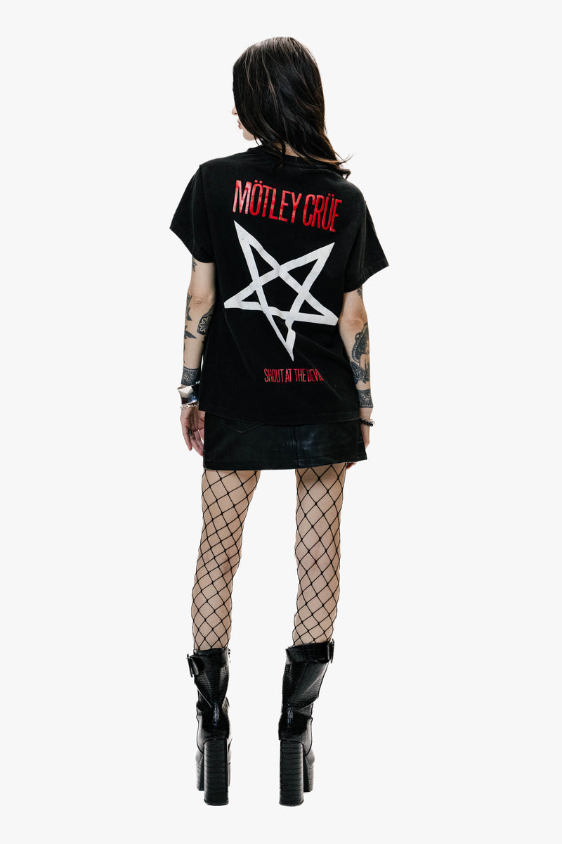 MOTLEY CRUE SHOUT AT THE DEVIL VINTAGE T-SHIRT