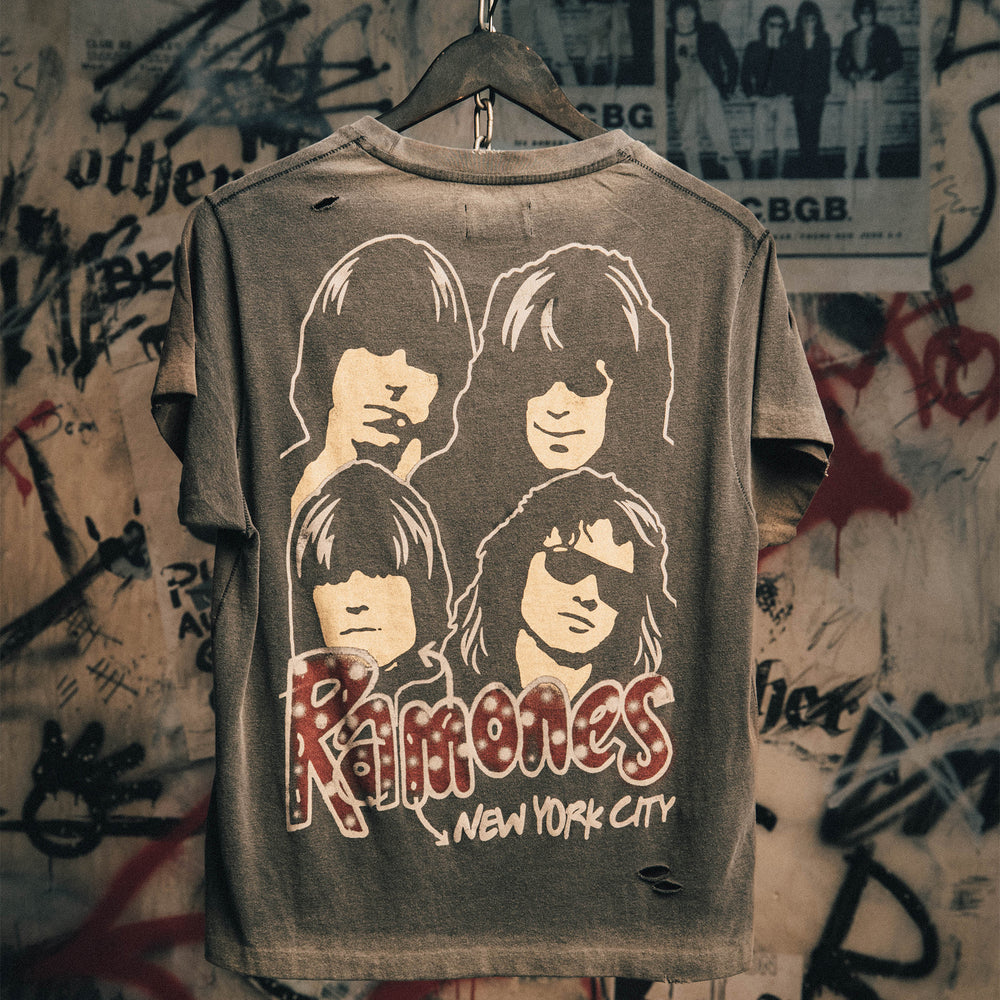RAMONES Large Print Band T-Shirt, Men's XXL unclear black type Vintage Second Hand