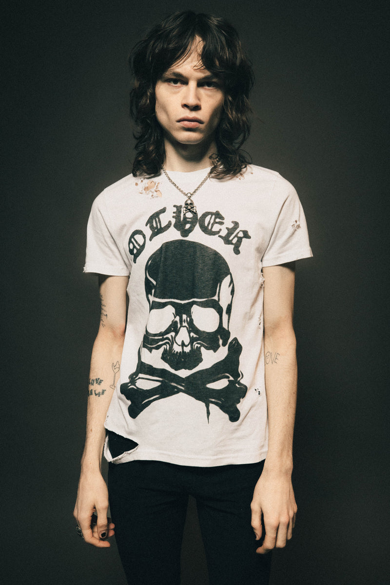 Graffiti Skull & Crossbones Thrasher Tee