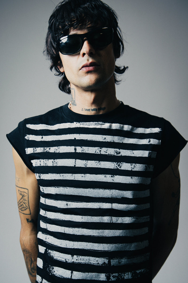 OVER PRINT STRIPE ROCKER TEE