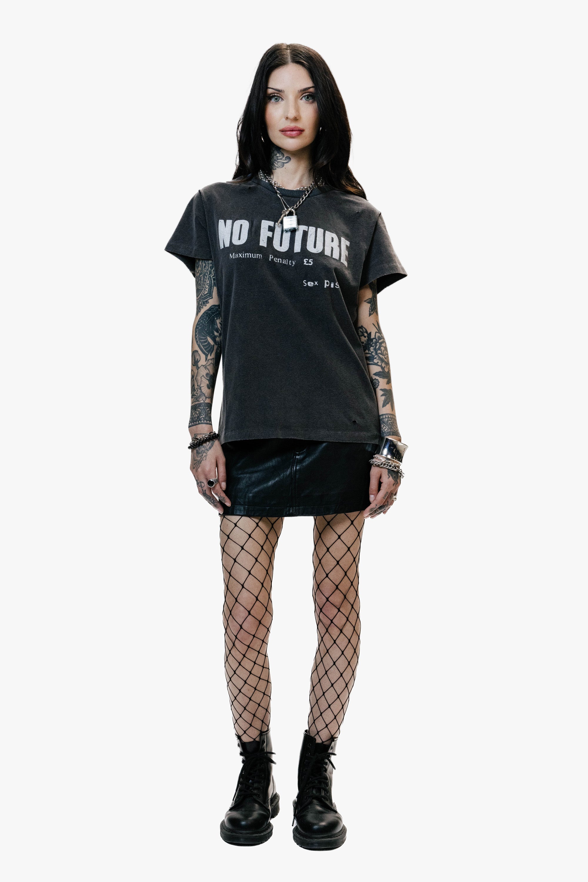 No Future' Sex Pistols Vintage Tee | Heavy Relic Black ‐ OTHER UK
