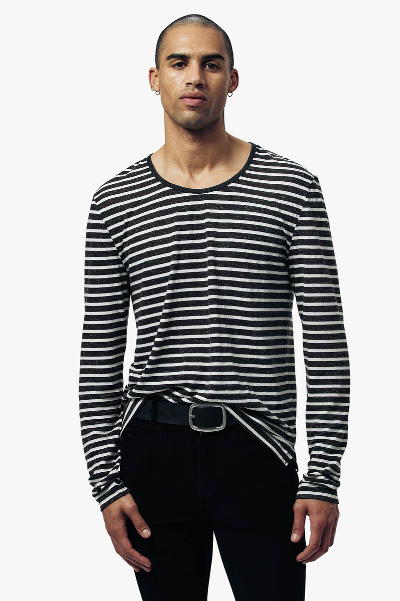 THE STRIPE Long Sleeve T-Shirt