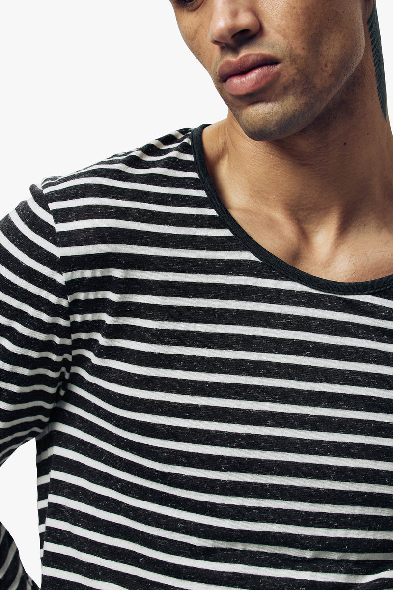 THE STRIPE Long Sleeve T-Shirt