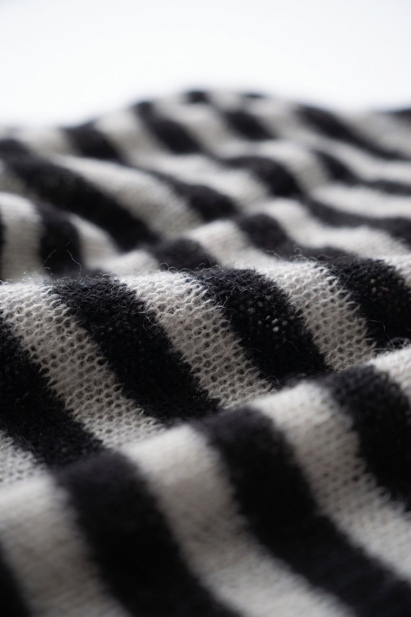 OVERSIZED CLASSIC STRIPE NAVARRO JUMPER - BLACK & DIRTY WHITE