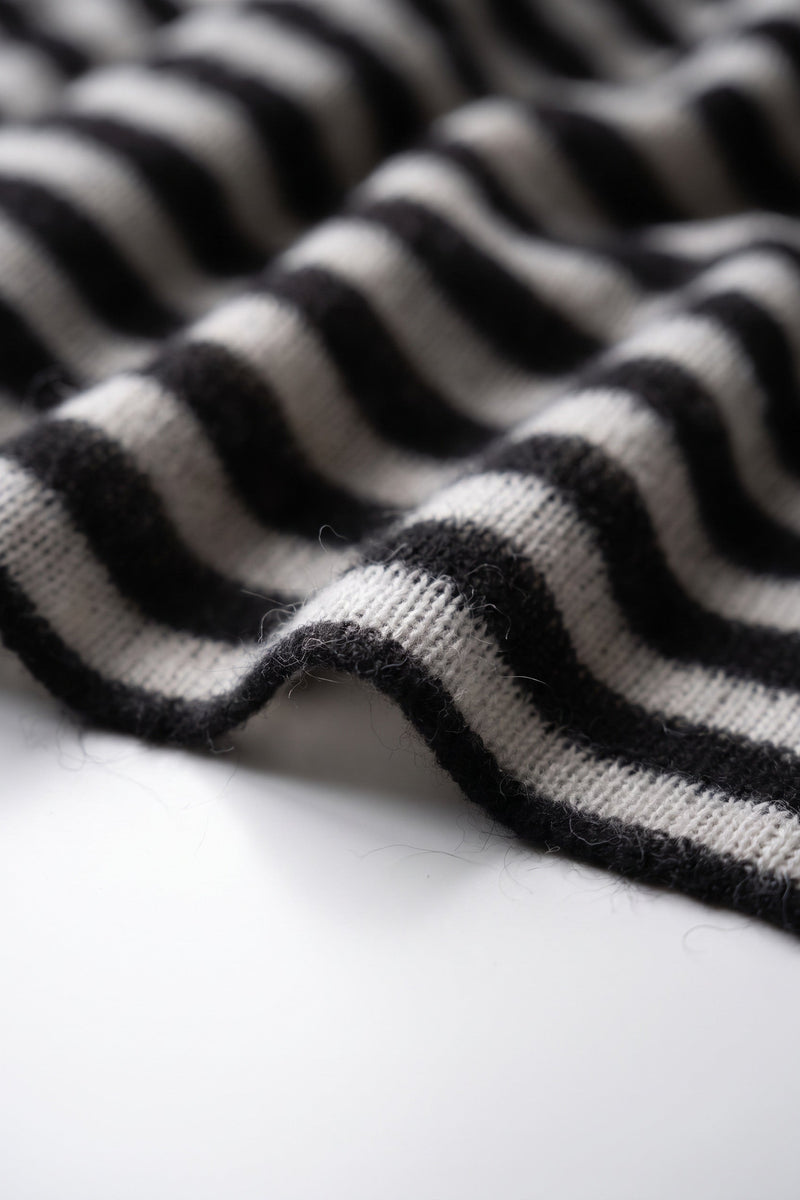 OVERSIZED CLASSIC STRIPE NAVARRO JUMPER - BLACK & DIRTY WHITE - WOMENS