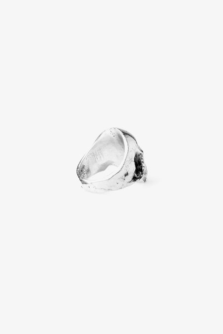 .925 O24 Skull Ring