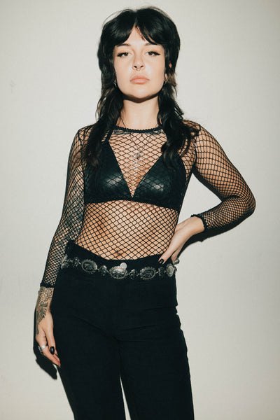 Fishnet crop top clearance outfit