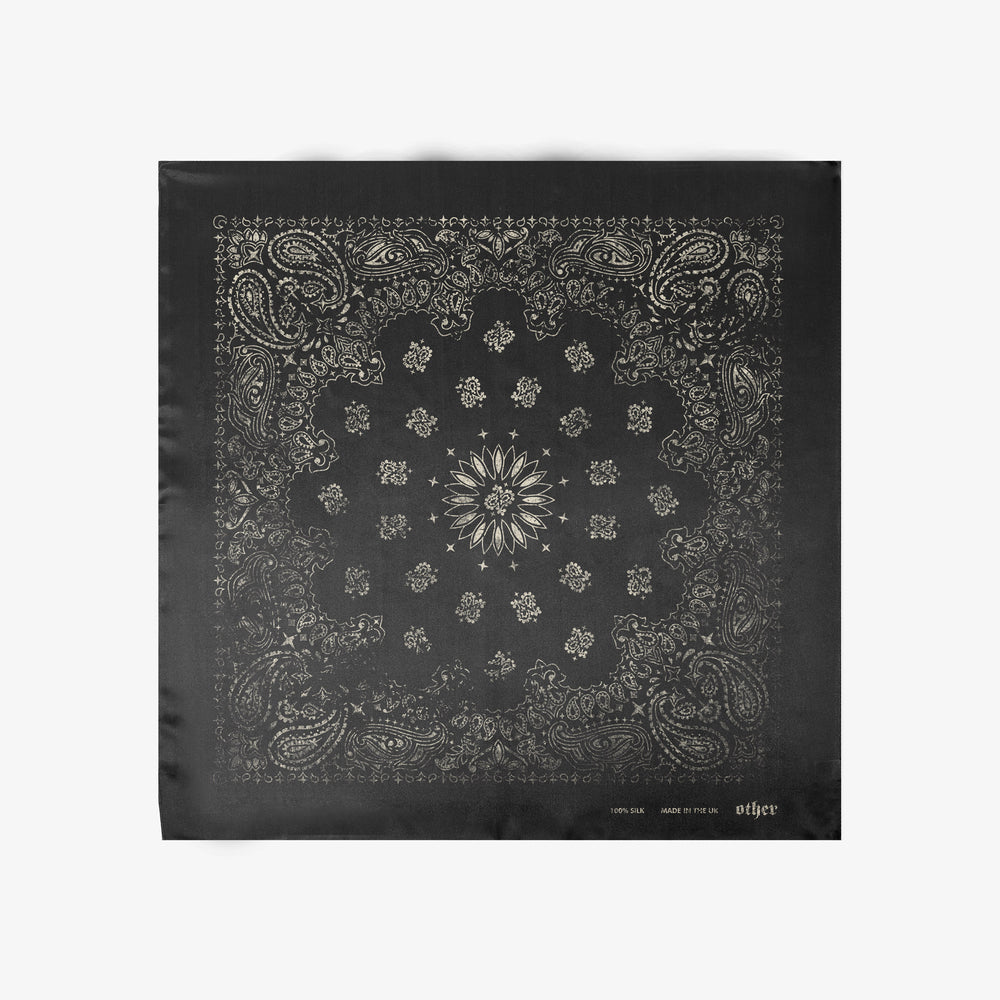 BANDANA CHAIN | VINTAGE BLACK & DIRTY WHITE & OTHER